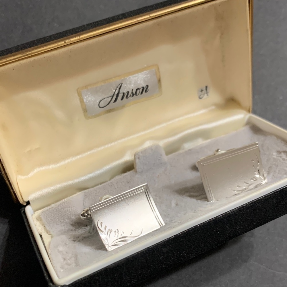 Silver Diamond Etched Anson cufflinks in original case
